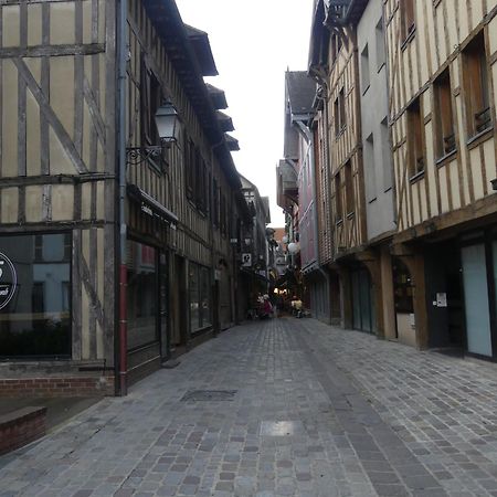 Le Chalet Troyen Troyes Exterior foto